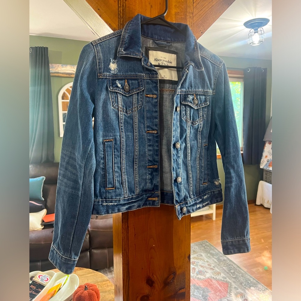 Abercrombie and Fitch Women’s Denim Jacket